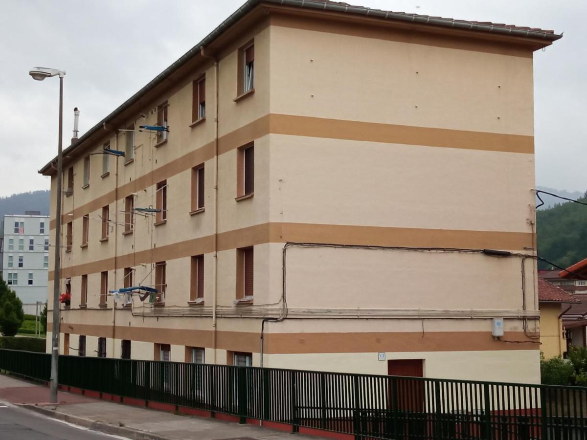 Eguretxea Lägenhet Llodio Exteriör bild